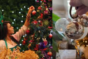 Infuencer muestra una mejor manera de colgar los adornos del árbol de Navidad.