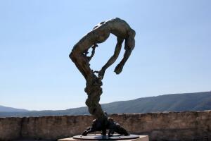 Monumento al Marqués de Sade