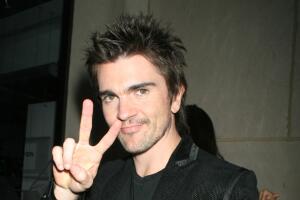 NON-EXCLUSIVE WORLD RIGHTS NO USA