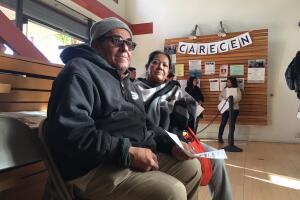 Migrantes en fila por consultas legales en Los Ángeles