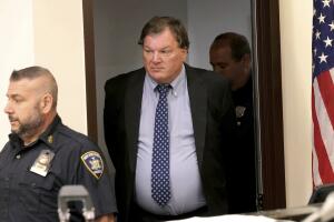 Rex Heuermann, asesino en serie de Gilgo Beach, recibe cadena perpetua en Long Island.