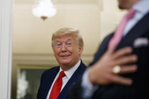 El presidente Trump ordenó que el gobierno no colabore con la investigación, con resultados mixtos.