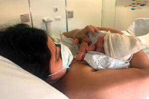 Nace Daniela, el primer bebé sano de madre con coronavirus en Cataluña