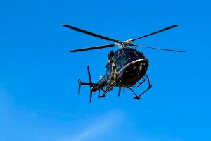 Autoridades buscan a sospechoso supuestamente armado en East Valley