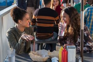 13-reasons-why-nina-jessica-s2.jpg