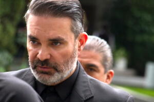 MAURICIO ISLAS 2.jpg
