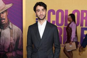 Alex Wolff fue parte de la serie 'The Naked Brothers Band'