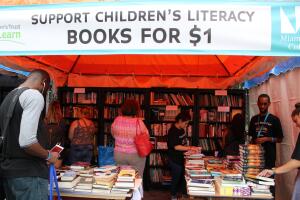 Concurrida la Feria Internacional del Libro en Miami
