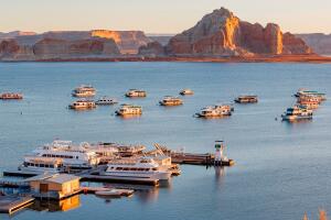 Rescatan 21 personas intoxicadas por monóxido de carbono en Lake Powell