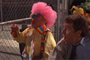 Hal vs payasos - Escenas de Bryan Cranston en Malcolm in the Middle.jpg