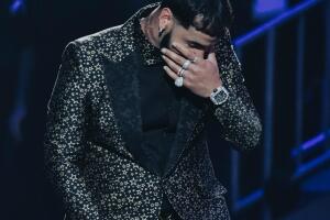 Anuel llorando.jpg