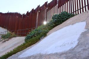 US-MEXICO-BORDER-WALL