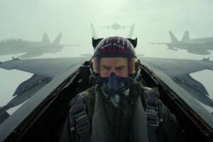 top gun tom cruise.jpg