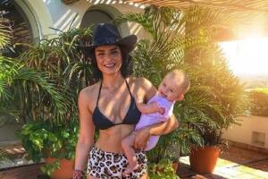 Aislinn Derbez Kailani Ochmann 