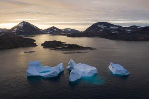 APTOPIX Greenland Glaciers On the Edge