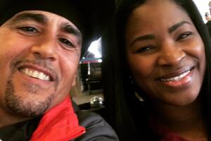 Hombre sin hogar devolvió cheque de 10 mil dólares Roberta A. Hoskie Instagram.jpg