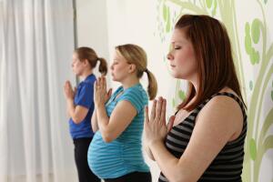 embarazada-yoga-2.jpg