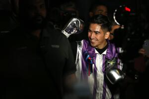 Leo Santa Cruz