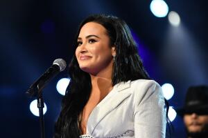 demi-lovato-presentacion-grammys-2020-05.jpg