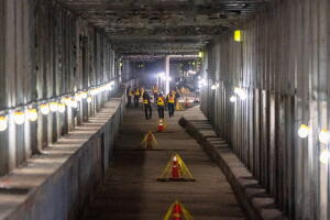Grietas bajo las vías provocan retrasos en líneas A, B, C y D del metro de Nueva York.