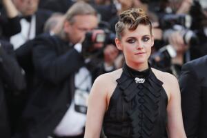 kristen-stewart-cannes.jpg