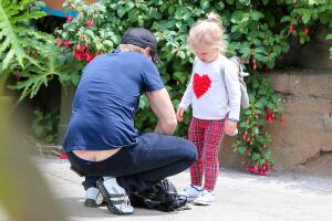 Jeremy Renner y su hijita Ava