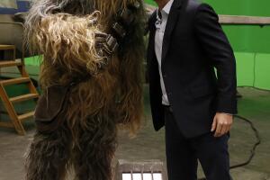Príncipes William y Harry en premiere de Star Wars