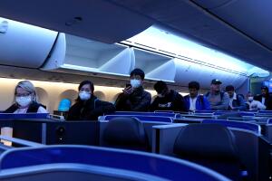 coronavirus avion sf.jpg