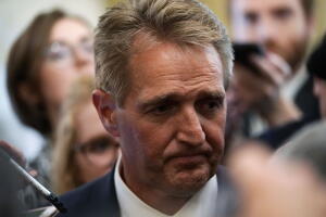 Senador republicano Jeff Flake