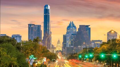 La capital de Texas se ubica en el número 11 a nivel nacional. Austin es la segunda ciudad con el mayor crecimiento del Producto Interno Bruto (PIB), seguida de San José, California.