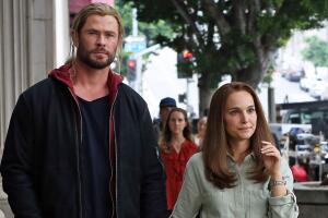 Thor Love and Thunder Chris Hemsworth Natalie Portman MCU.jpg
