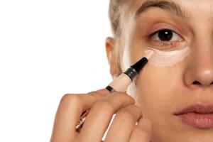 close_up_corrector_maquillaje.jpg