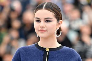 selena-gomez-reto-safehands-coronavirus.jpg