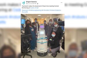 Moxi robot ayuda hospitales falta enfermeras Texas 