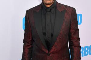 eugenio-derbez-2018-hombre-al-agua.jpg