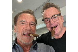 tom-arnold-arnold-scwarzenegger.png