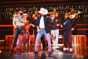 Premios Juventud 2024: Día 1 de ensayos con Joss Favela