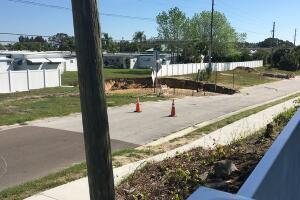 Se abre socavón en comunidad de Tarpon Springs