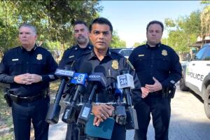 tiroteo policial Houston Hartwick Road hombre abatido incidente armas autoridades investigación