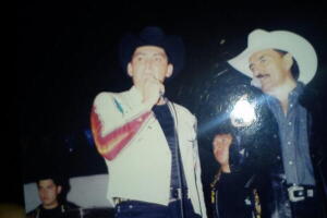 Joan Sebastian fue el cantautor con más amor