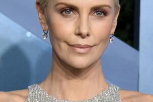 charlize-theron-tinte.jpg