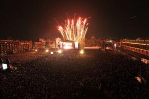 Paul McCartney's Mother's Day Free Concert At Zocalo