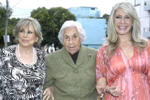 Yolanda Miranda Mange, Eva Mange y Ernestina Sodi