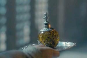 Moon tea, el té que obligan a beber a Rhaenyra en House of the Dragon.jpg