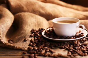 cafe-xicara-graos.jpg