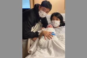 Nace primero bebé del 2023 en NY