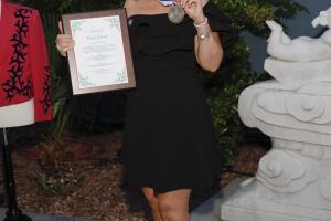 Carla Estrada recibió reconocimiento por 30 años de carrera