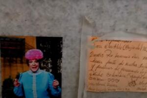 tumba de La Bruja del 71.jpg