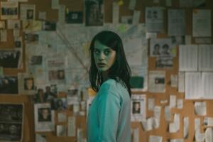 MILENA SMITH as MIREN in episode 06 of LA CHICA DE NIEVE. Cr. NIETE NETFLIX.jpg