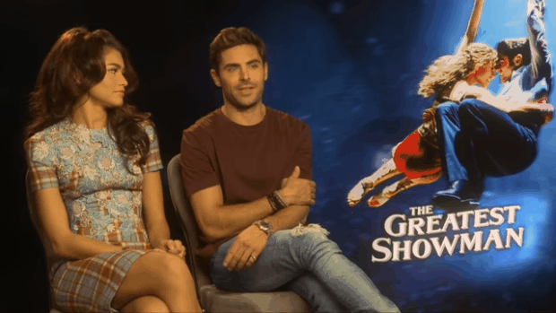 zac-efron-y-zendaya-gif.gif